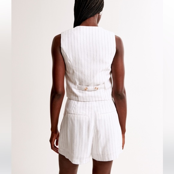 Abercrombie & Fitch Sloane Tailored Linen-Blend Short - Picture 8 of 8